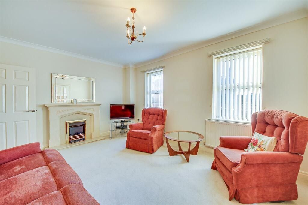 Property photo 3 of 19 4266915