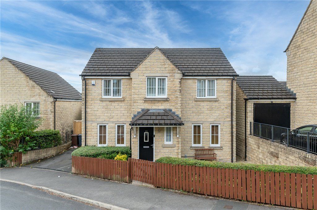 Property photo 1 of 24 Woodsley Fold