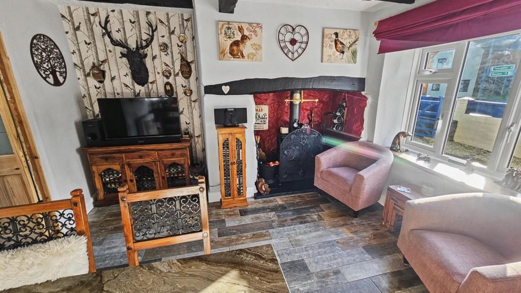 Property photo 3 of 15