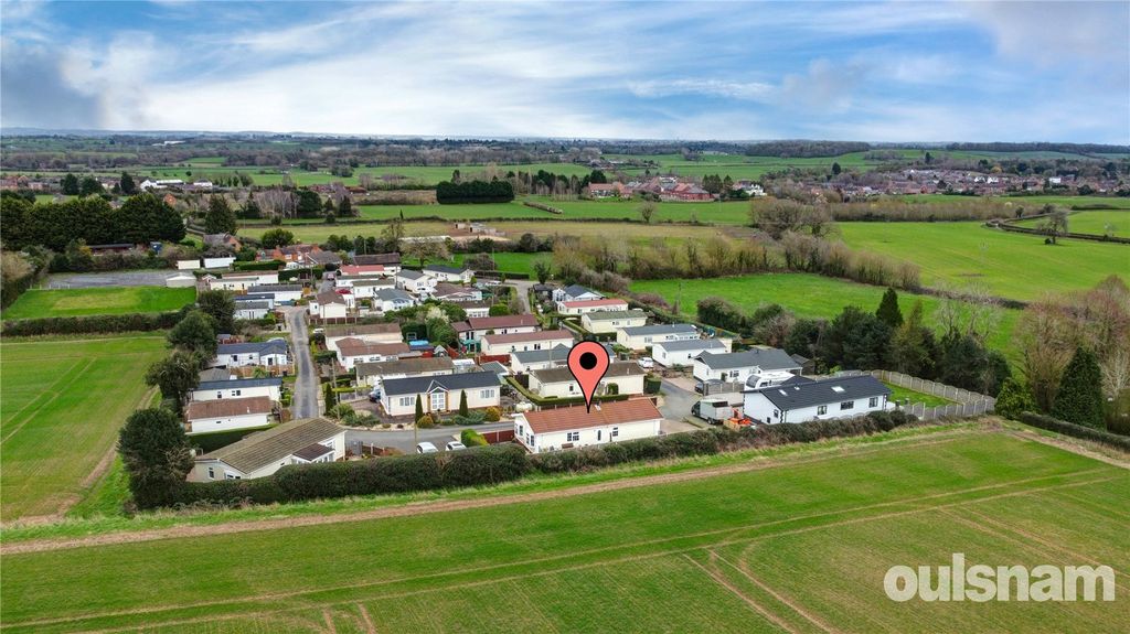 Property photo 2 of 31 Picture No. 38