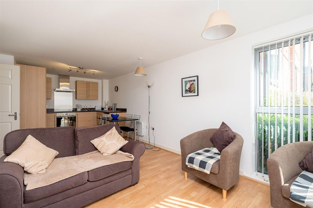 Additional image 6 of 2 bed flat for saleCollege Mews, York YO31