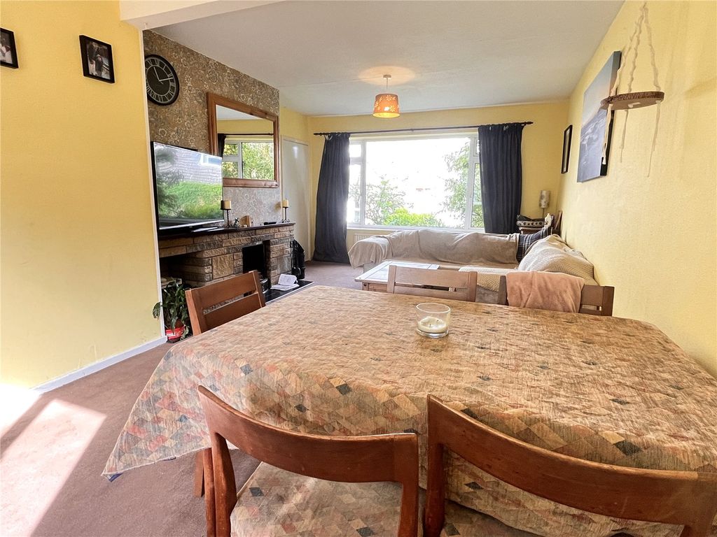 Property photo 3 of 16 Picture No. 06