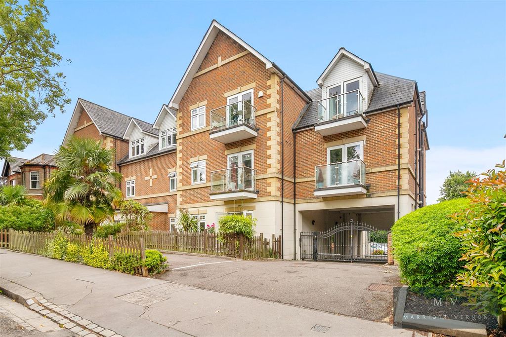 Property photo 1 of 14 Flat 4 Eva Court MV-12.Jpg