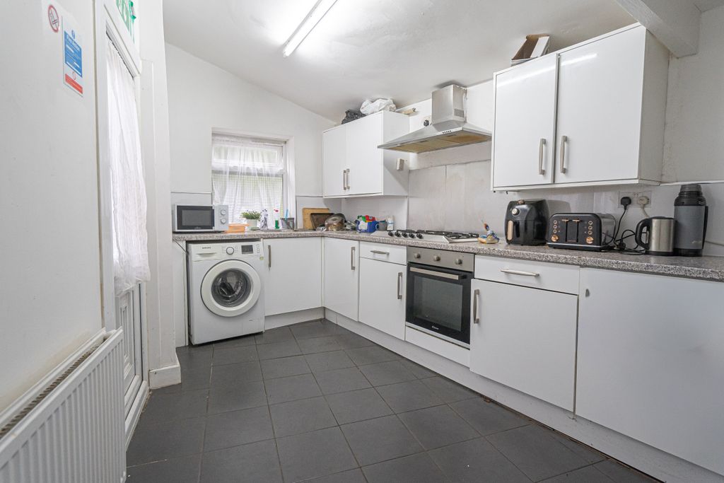 Property photo 2 of 10 20251003-Dsc0685420251003