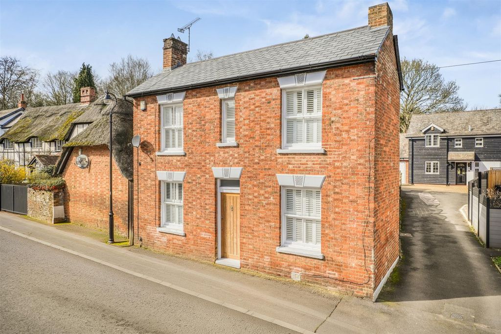 Property photo 1 of 22 A7400487_3.Jpg