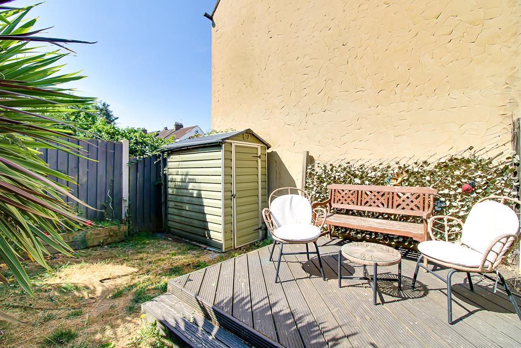 Property photo 3 of 16 Garden