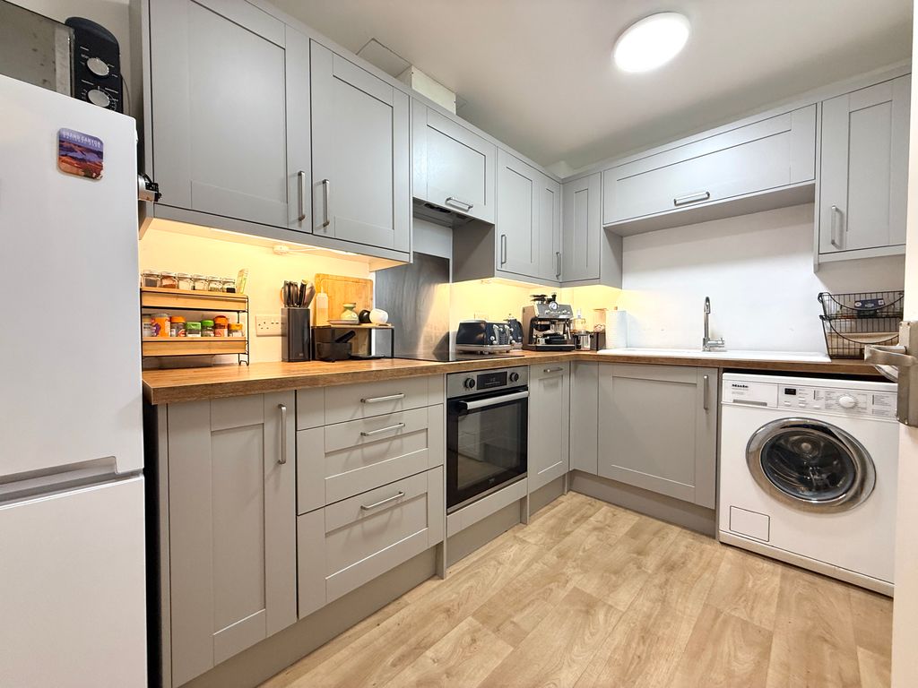 Property photo 3 of 16 Img_2987
