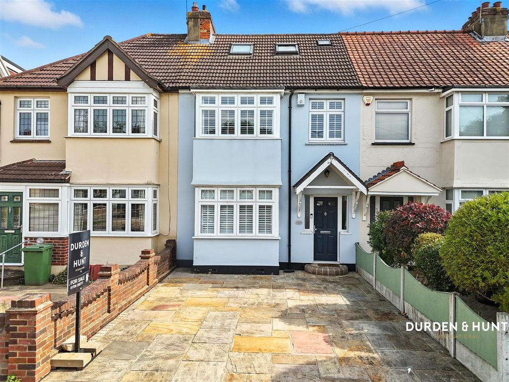 Property photo 1 of 28 Northumberland Avenue