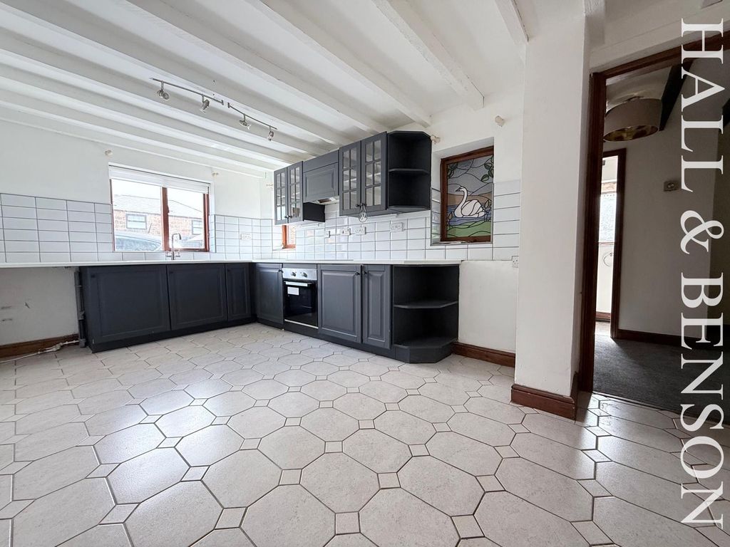 Property photo 3 of 14 Image