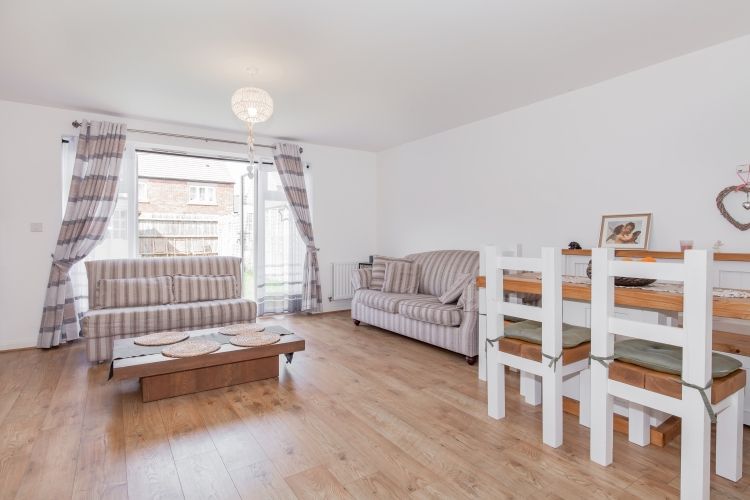 Property photo 3 of 9 98838