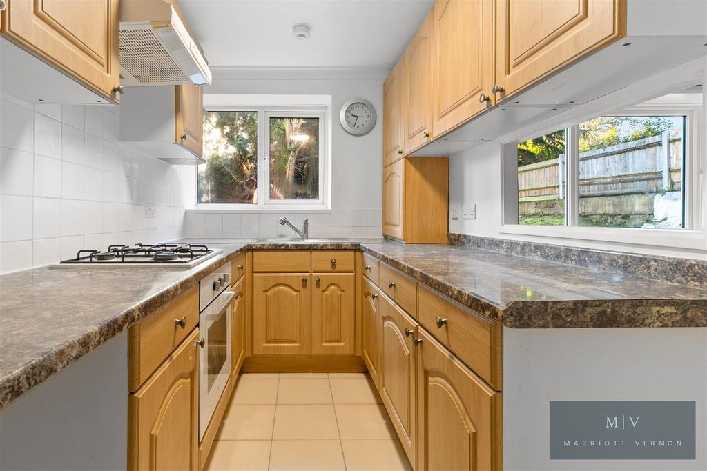 Property photo 3 of 11 Fairhaven Court 4 MV-3.Jpg