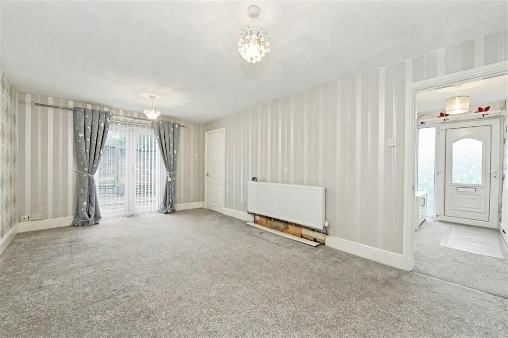 Property photo 3 of 5