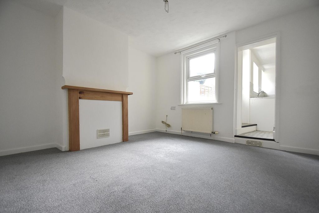 Property photo 3 of 9 Living Room