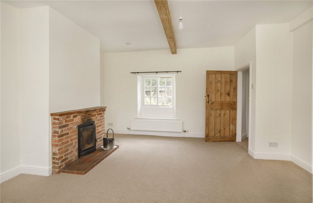 Property photo 3 of 11 Picture No. 27