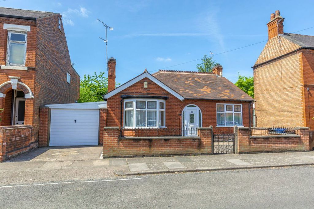 Property photo 1 of 9