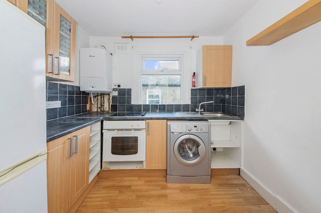 Property photo 3 of 10 Picture No. 39