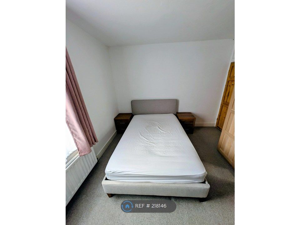 Property photo 2 of 3