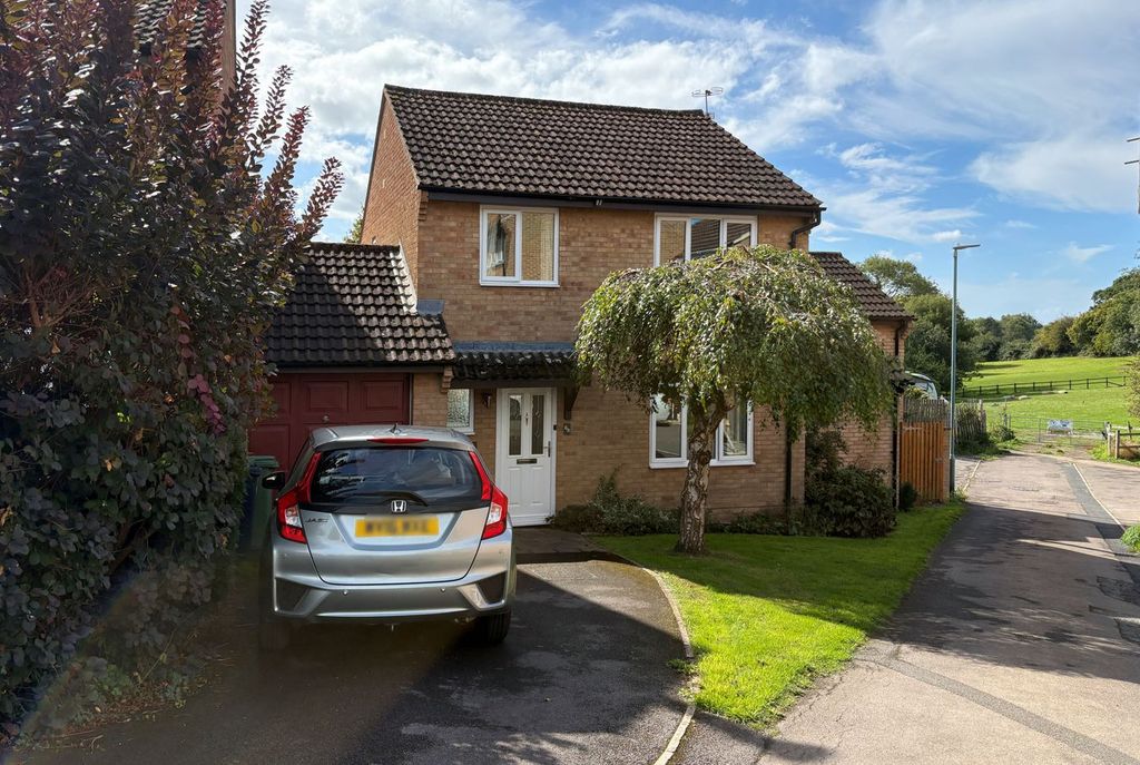 Property photo 1 of 23