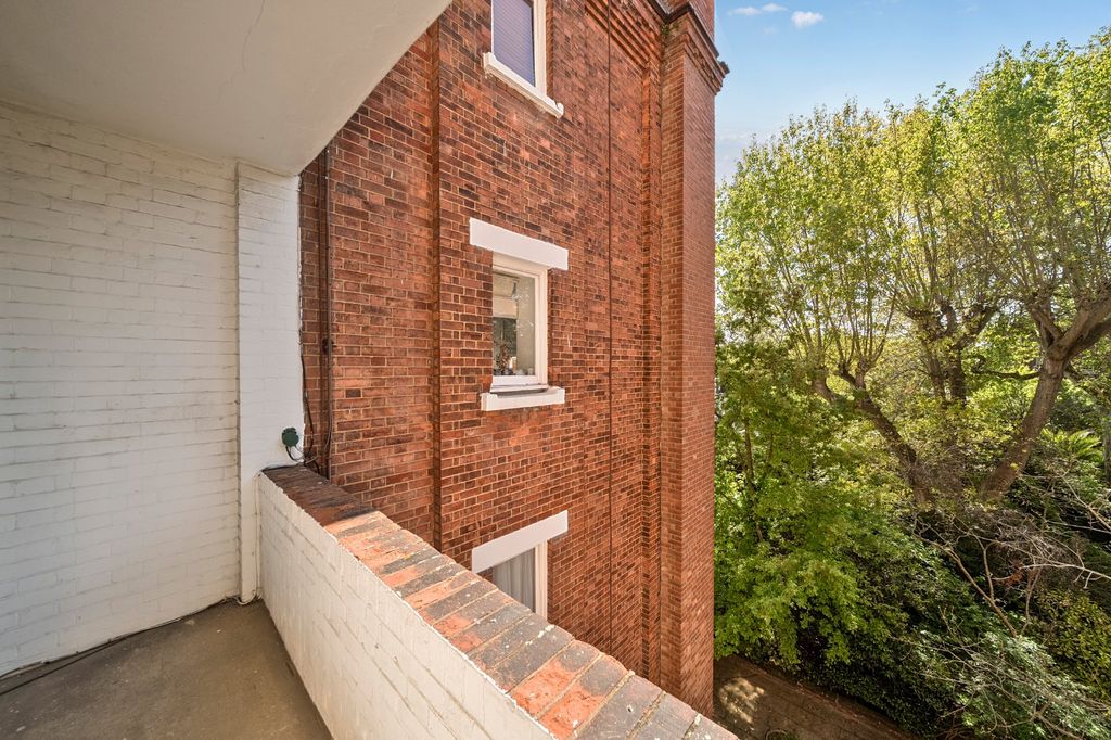 Property photo 2 of 17 Picture No. 08