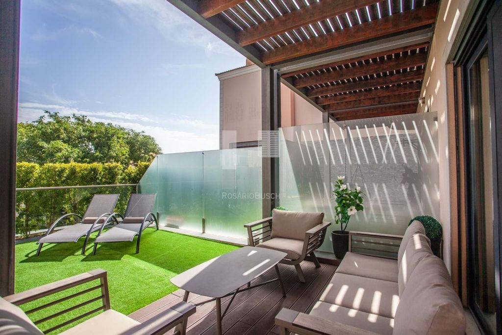 Property photo 2 of 26