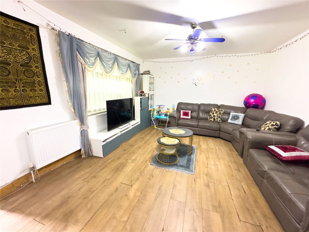 Property photo 2 of 25 Picture No. 22