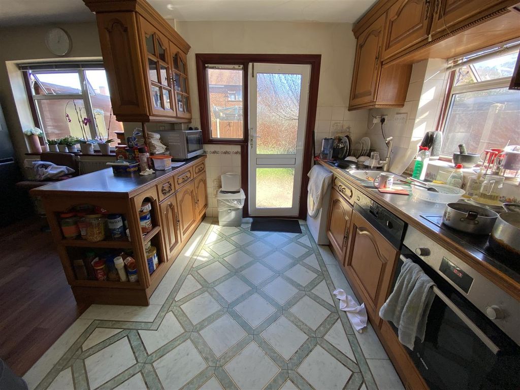 Property photo 3 of 11 Img_9883.Jpeg