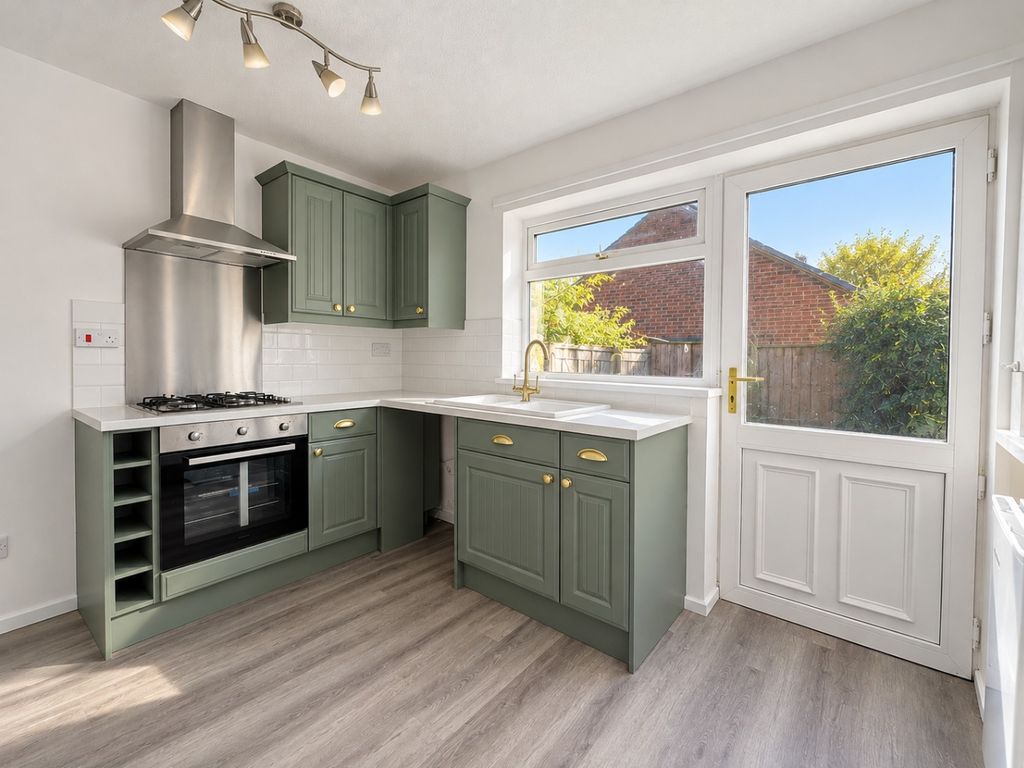 Property photo 2 of 11 5431572