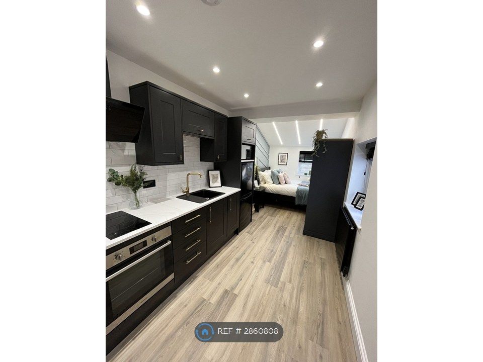 Property photo 1 of 11 Studio 2