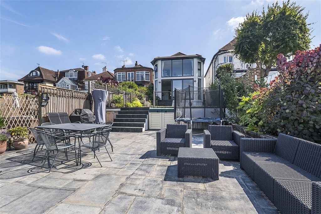 Property photo 1 of 13 Picture No. 10