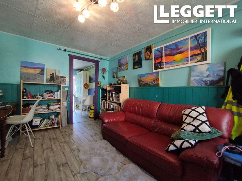 Property photo 2 of 10