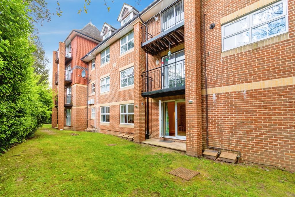 Property photo 2 of 15 Pbox-Img.Jpg