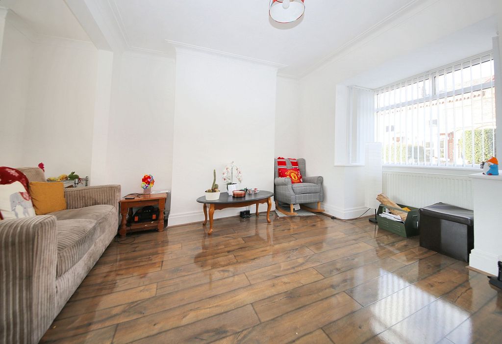 Property photo 2 of 21