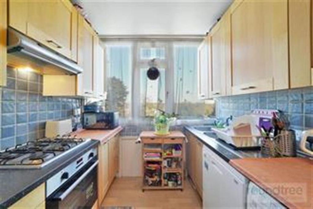 Property photo 1 of 10 (Main)