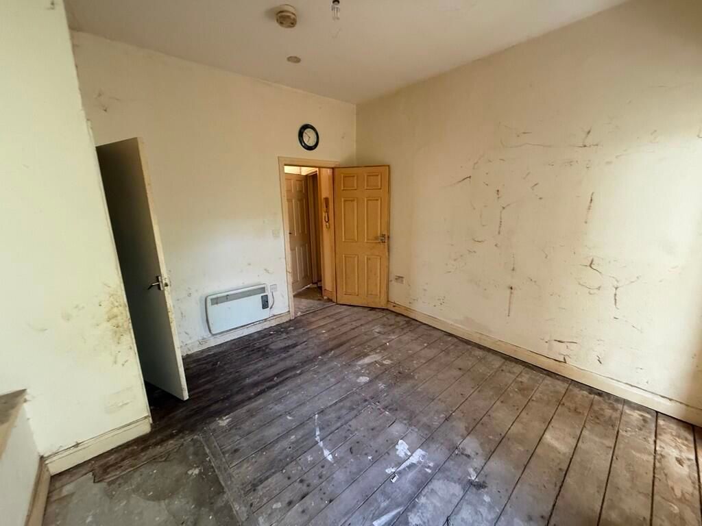 Property photo 3 of 5