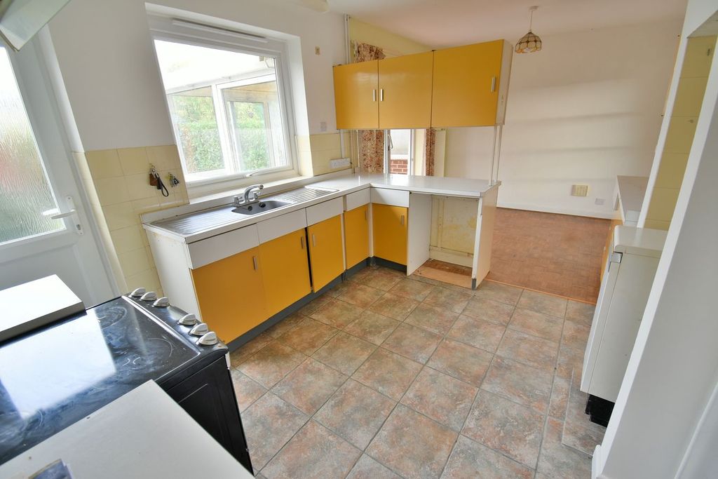 Property photo 3 of 14