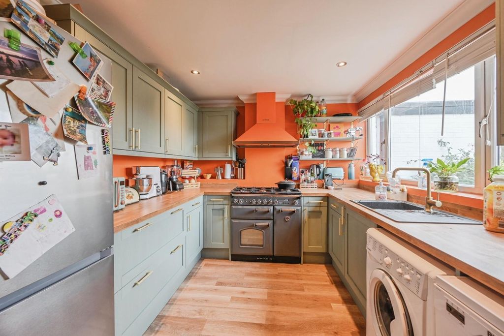 Property photo 3 of 22 17Smithfieldrise-2.Jpg