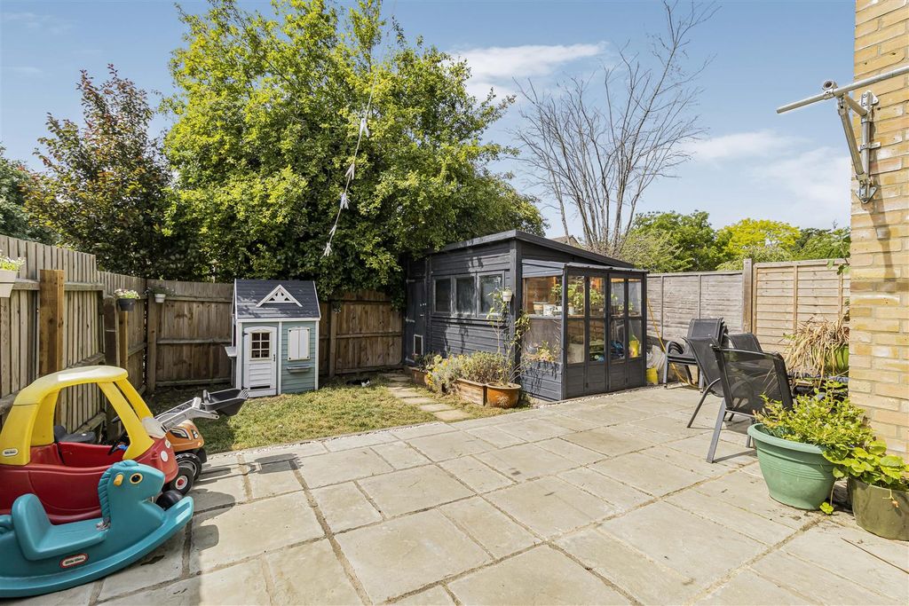 Property photo 2 of 17 9_55417.Jpg