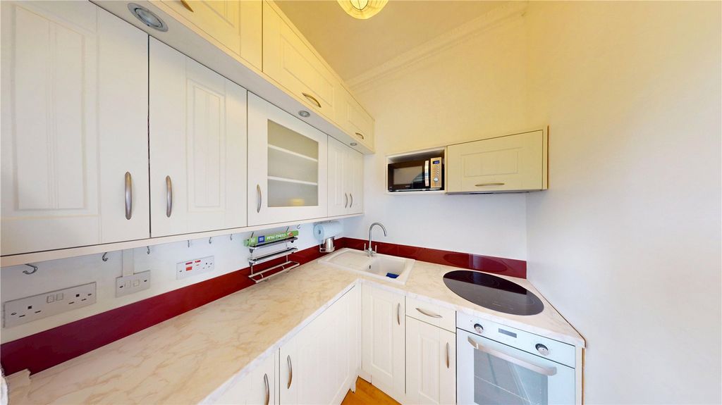 Property photo 3 of 9 Picture No. 05