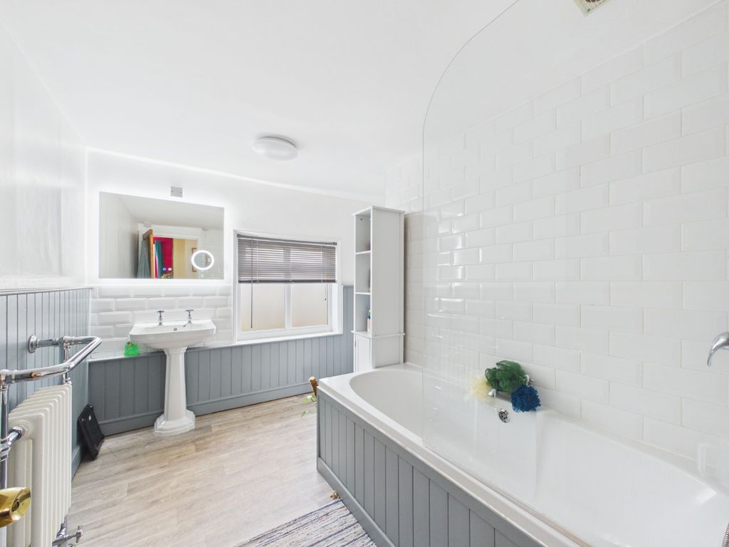 Property photo 3 of 17 4818058