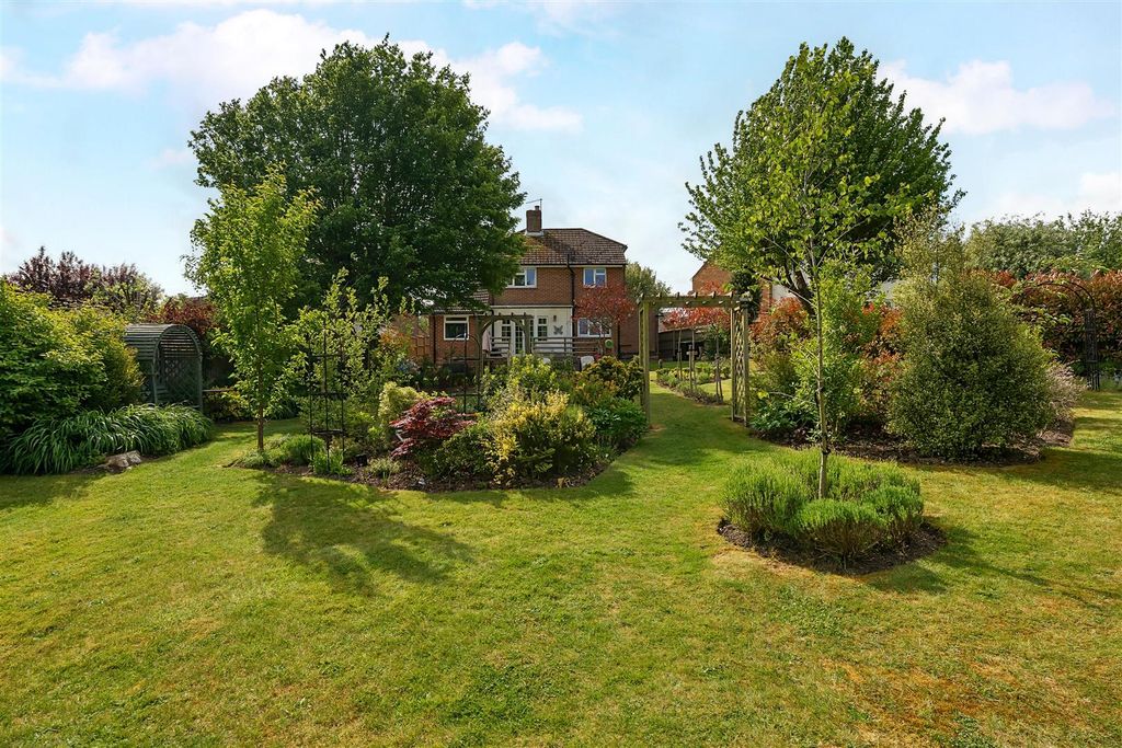 Property photo 1 of 20 Garden
