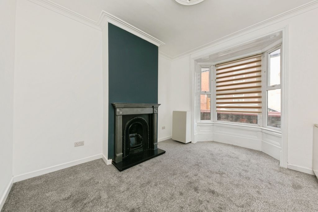 Property photo 2 of 16 Pbox-Img.Jpg