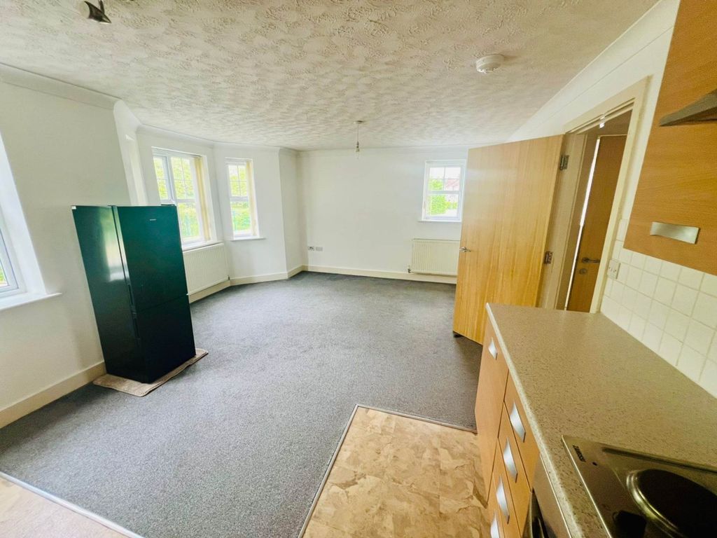 Property photo 3 of 9