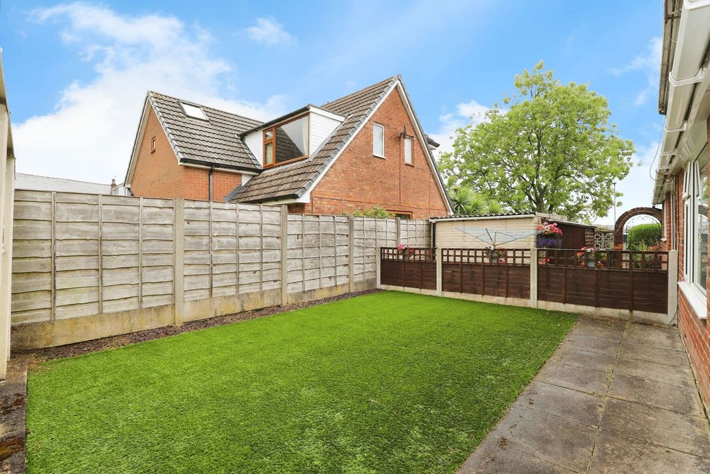 Property photo 2 of 22