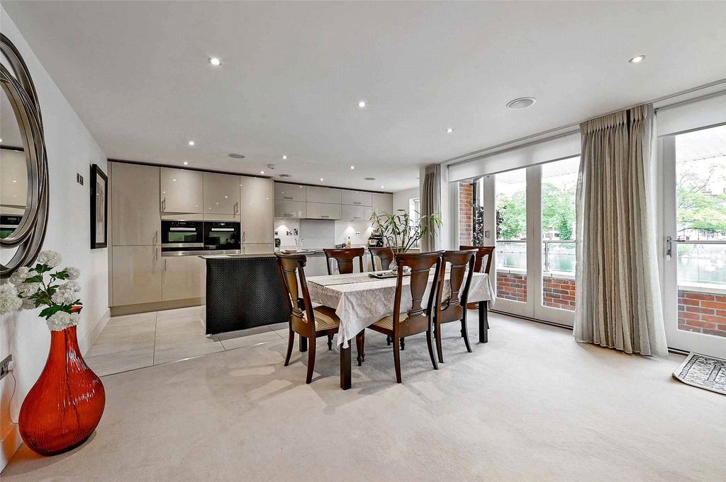 Additional image 5 of 3 bed flat for saleBrocas Street, Eton, Windsor, Berkshire SL4
