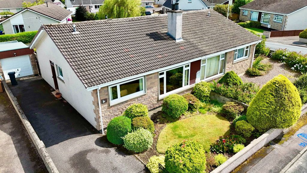 Property photo 1 of 22