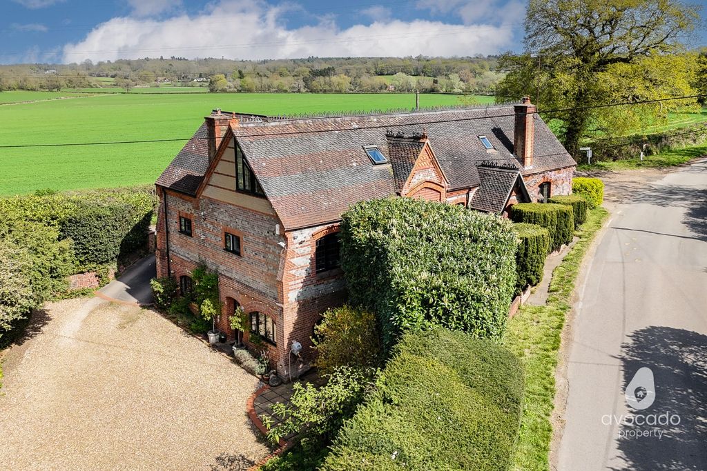 Property photo 1 of 45 4861700