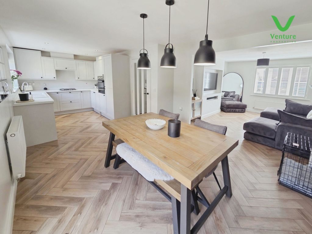 Property photo 2 of 20 Pbox-Img.Jpg