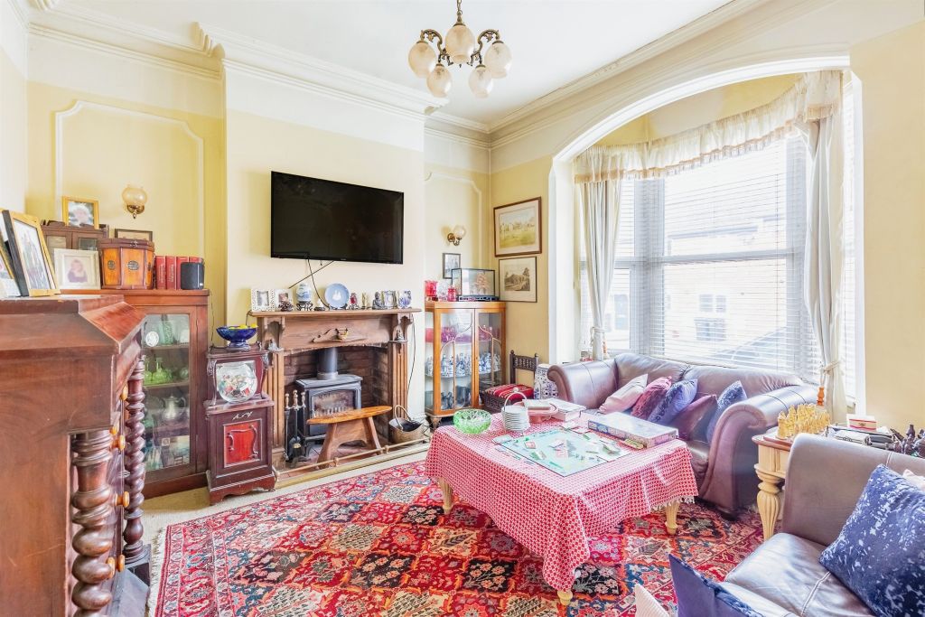 Property photo 3 of 16