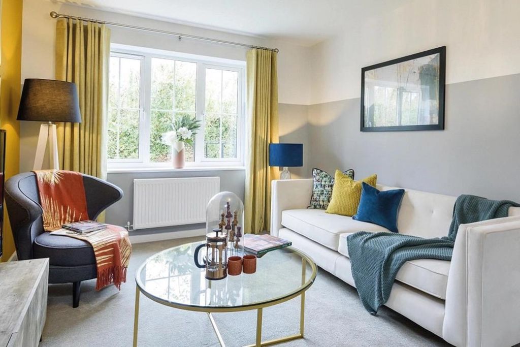 Property photo 2 of 8