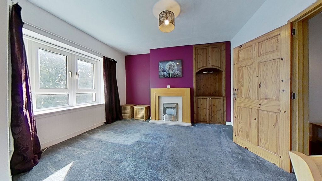 Property photo 2 of 12 Picture No. 32